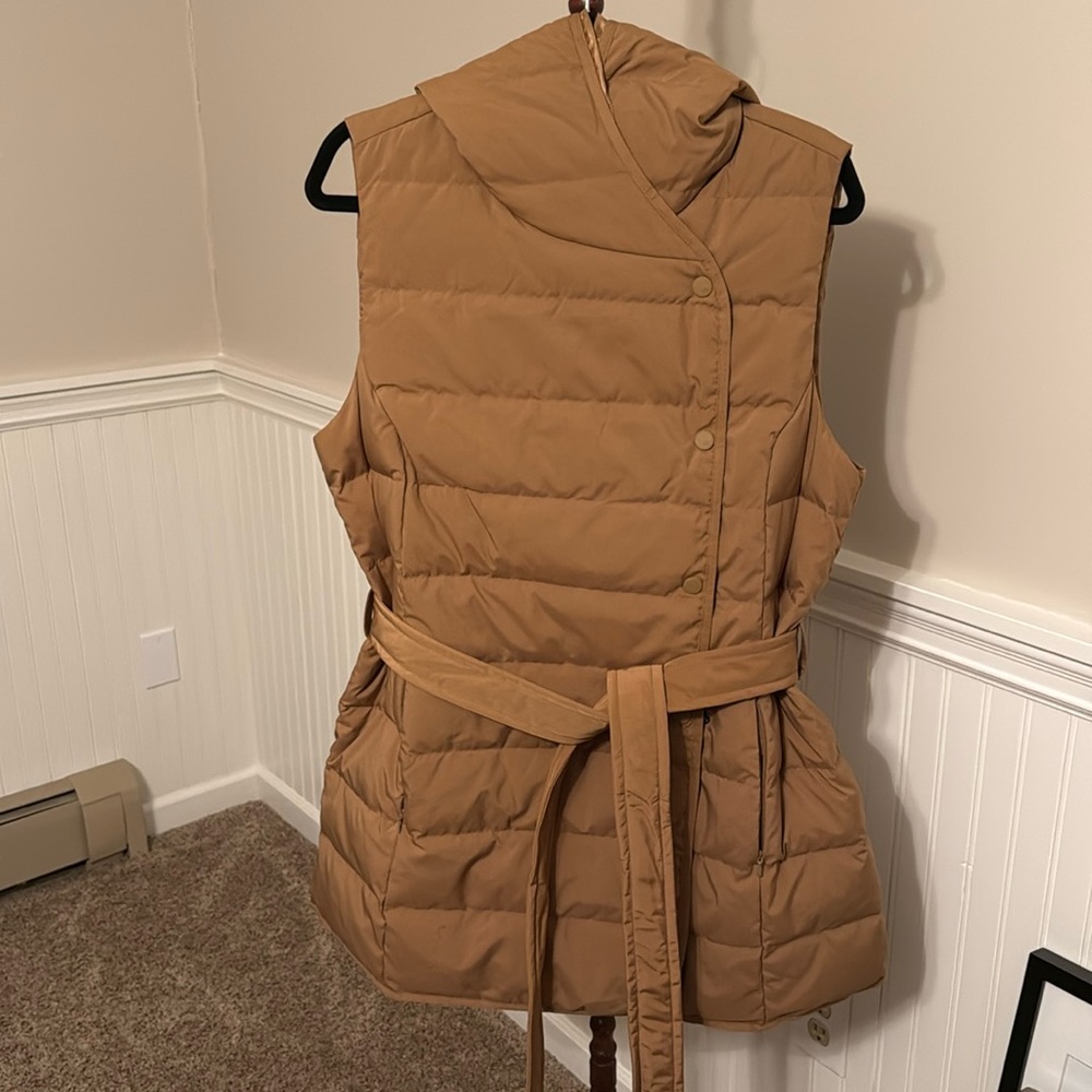 Alpine Design belted hooded quilted puffer vest